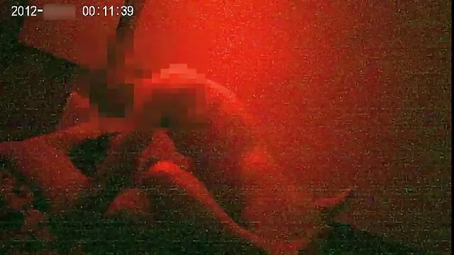 Wanita itu, dia seks paling seksi di rumah sendirian dengan cable man menyebalkan