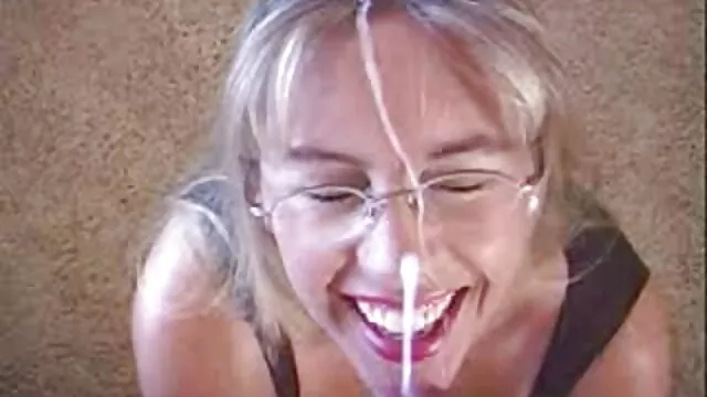 European video seks hot terbaru Johansson Larsen seperti anal (2019))