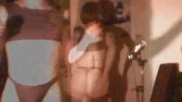 Pertahanan melawan bulan sabit video seks paling hot